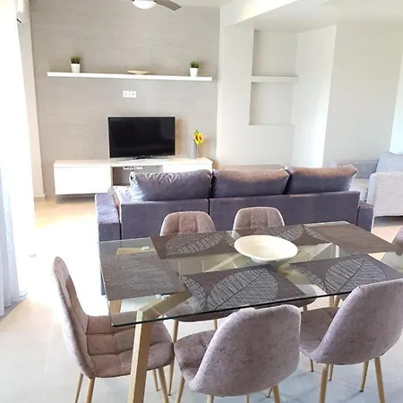 Mamas Gæstehus 4*