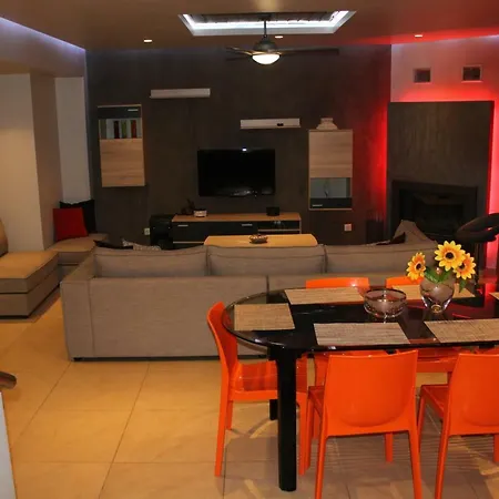 Guest house Mamas 4*