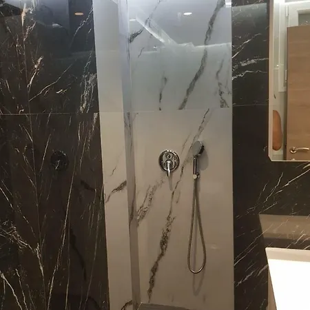 Mamas Guest house 4*