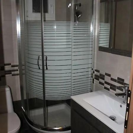 Guest house Mamas 4*